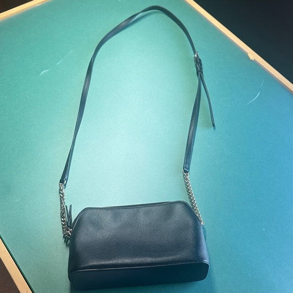 DKNY Black Crossbody Bag with Gold Chain - Picture 10 of 16